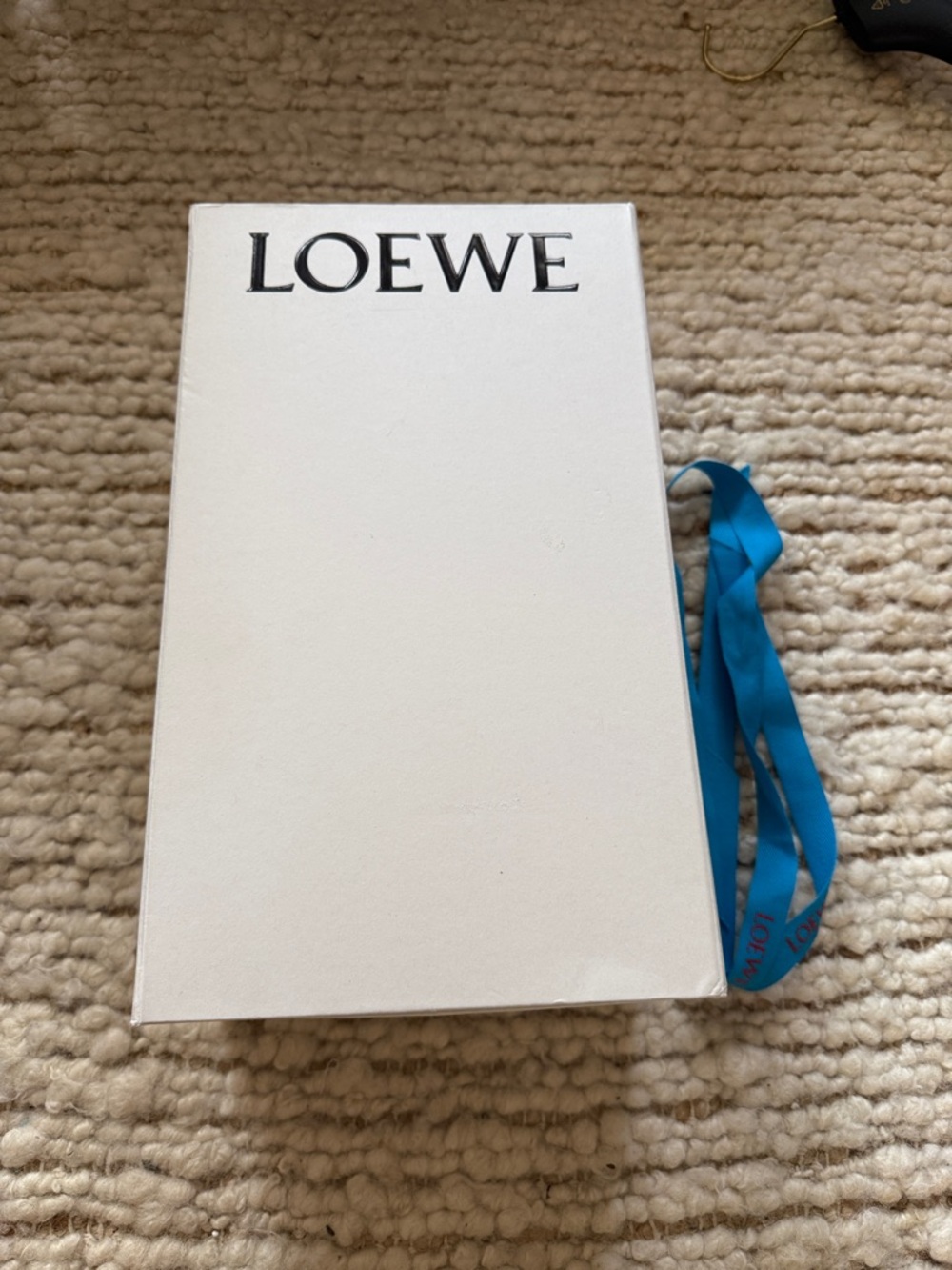 💙 NEW Loewe White Box with Bright Blue Ribbon